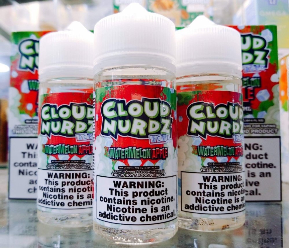 Cloud Nurdz watermelon apple